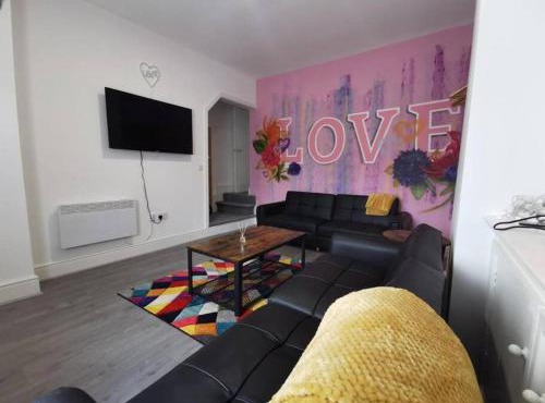 'The Love Nest' Apartment Liverpool, Netflix