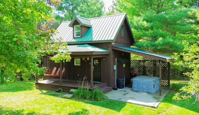 The Love Shack - Hocking Hills