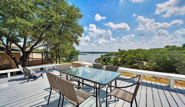 The Lovely Lakehouse - The Sights of Lake Belton