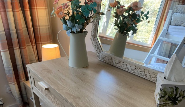 The lovely Loft apt, amazing views and mins away from all amenities & transport