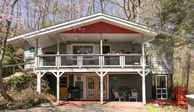 The Lower Berne offers all the conveniences of home in a secluded wooded setting