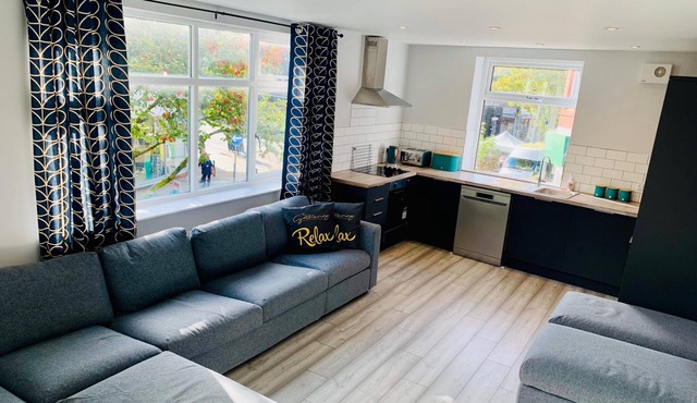 The Lower Gathering - Sleeps Up To 13