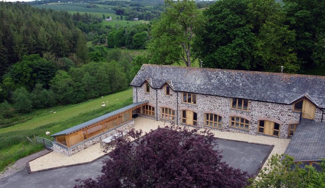 The Lower & Upper Arches, luxury Converted Barn in Devon countryside
