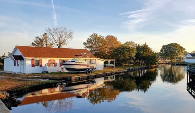 The Lucky Hook, Hyde Co, Waterfront, Pet & Family Friendly w/kayaks, Fireplace