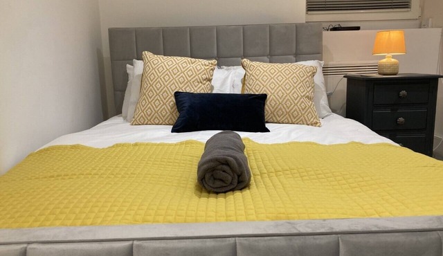 ⭐The Lux 1 Bed - Private Garden - Free Parking⭐