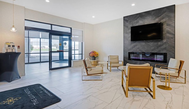 The Lux Hotel & Conference Center, an Ascend Collection Hotel