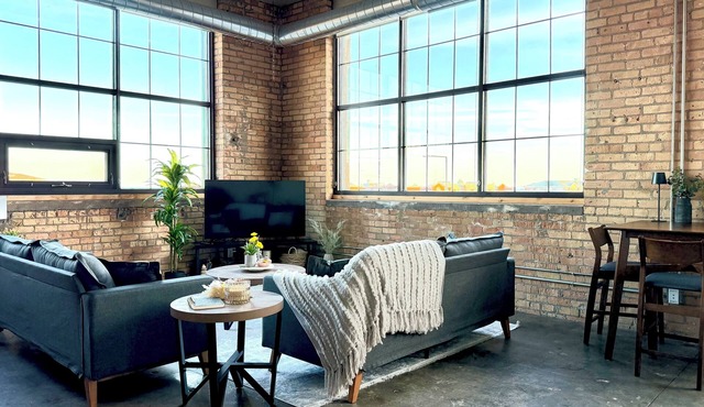The Luxe Loft in Canal Park | NEW- Boho-Chic