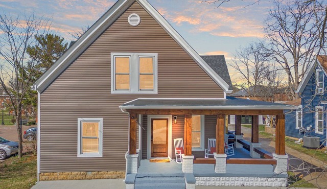 The Luxe/Pickleball/Basketball/Hot Tub/8 Mins to Horse Park