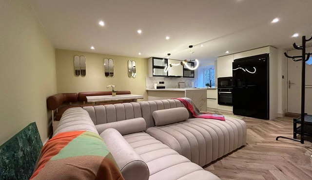 The Luxurious Hideaway