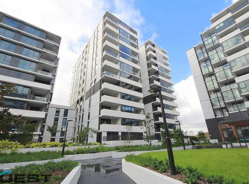 The Luxury Penthouse at Spring Square