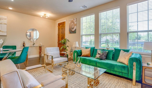 The Luxury Stay Legacy West Upscale Zen Patio in Plano, Texas