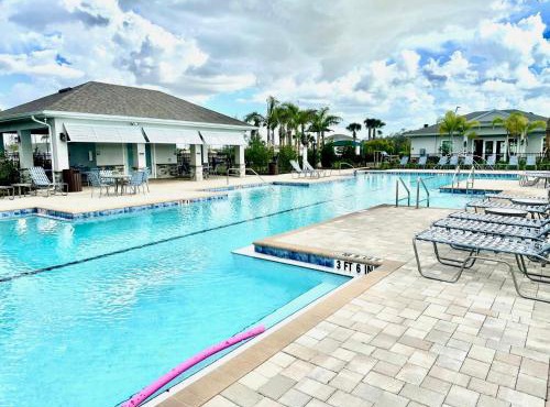 The Luxury Vacation Rentals - Fort Myers at Asher Park