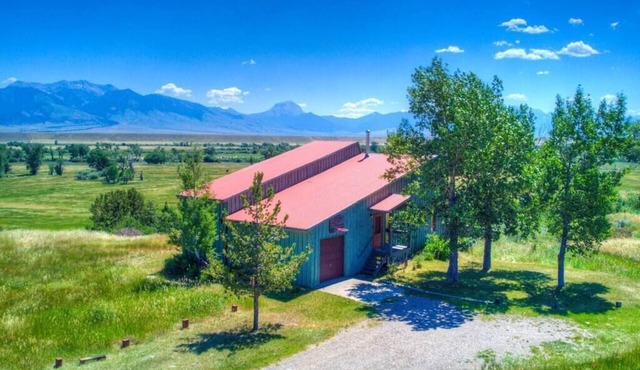 The Madison River Overlook Cabin