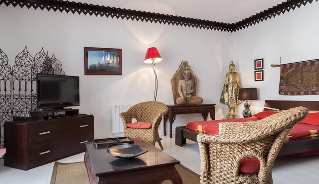 THE MAGIC OF THE BASIN IN THE CITY CENTER