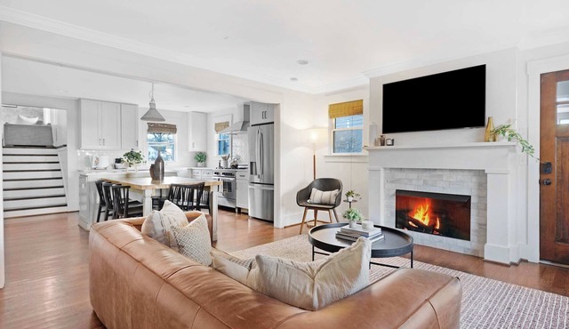 The Magnolia House - Walk to WeHo + Mins to DT!