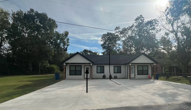 “The Magnolia Inn” A comfortable, clean, & cozy stay