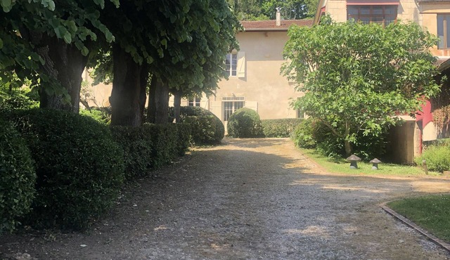 The Maison des Arrocs on the banks of the Garonne