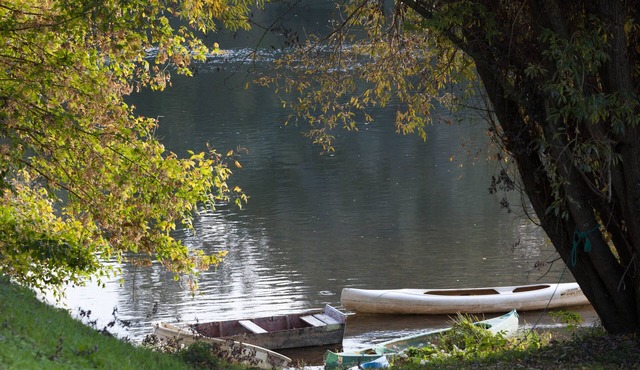 The Maison de la Fontaine is located just a few dozen meters from the Dordogne River.