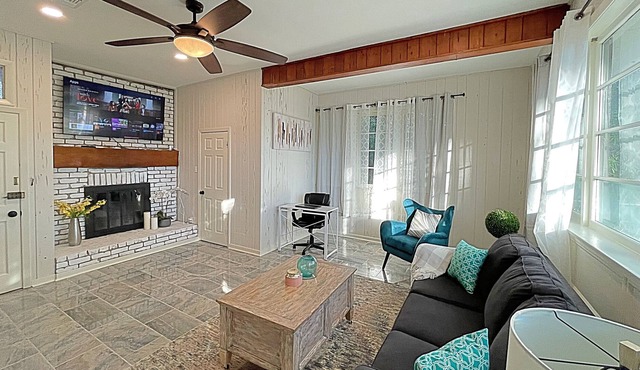 The Maison Blanche - Fully Equipped Cottage