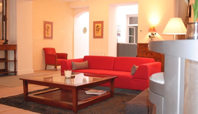 The Maison: Built In 1729, The House Overlooks The Dordogne River 40M away