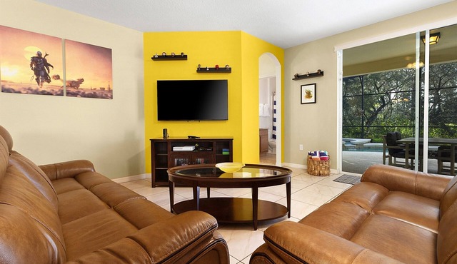 The Mandalori-Inn - South Pool, Conservation View!