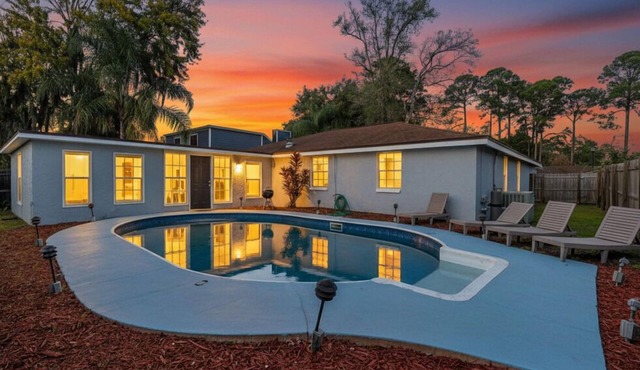 The Mandarin Pool Place | Pool + Games