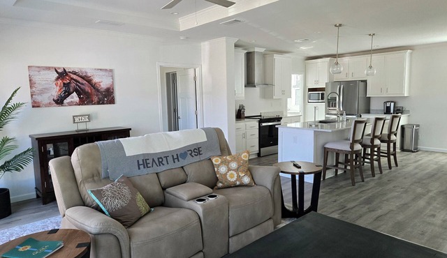 The Mane House | Minutes to World Equestrian Center