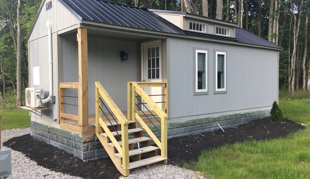 The Manhattan Loft Tiny House, New River Gorge National Park