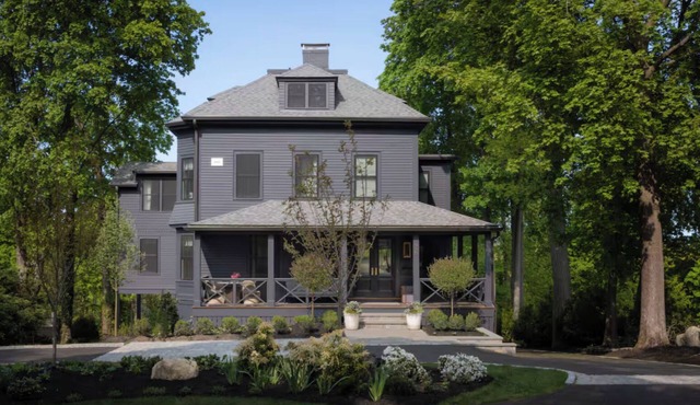 The Manor, A Luxury Mansion 15 min from Boston w/Large yard