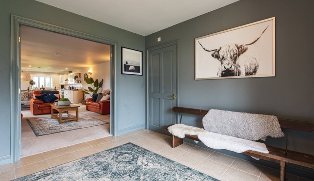 The Manor at Bogee Farm - sleeps 6 guests in 3 bedrooms