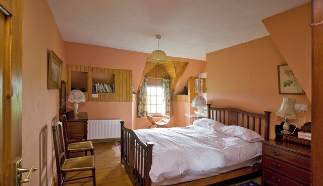 The Manor at Plane Castle - Sleeps 8 - Pets Ok