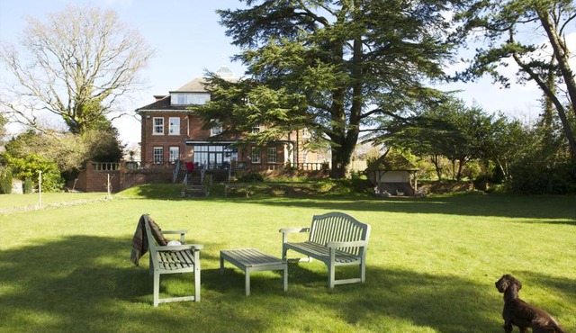 The Manor at Sway – Hotel, Restaurant and Gardens