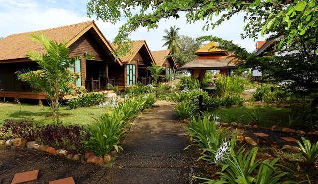 The Manor Beach Resort Besut