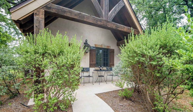 The Manor Haus at Messina Hof Hill Country Winery-Paris Haus