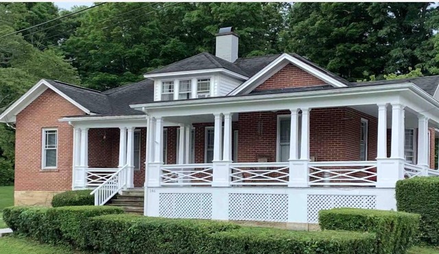 The Manse beside The Greenbrier