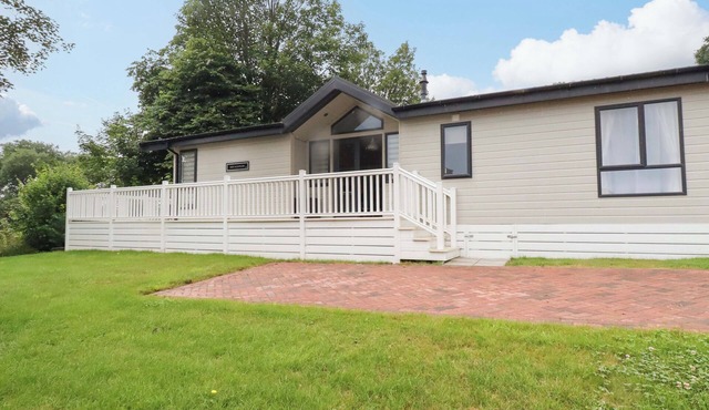 THE MAPLES 44, family friendly, country holiday cottage in Sticker