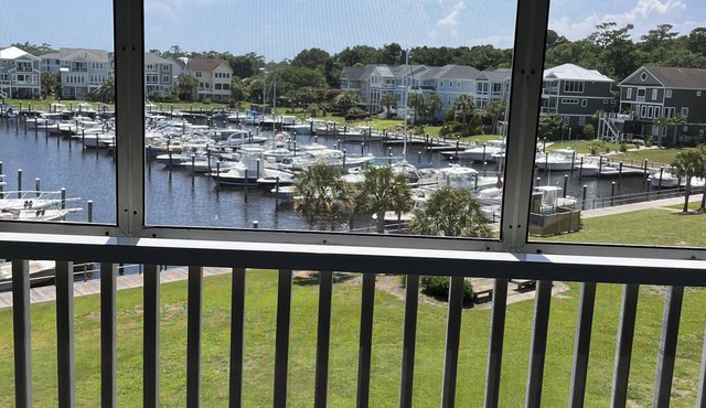 The Marina Sanctuary, Spectacular views, walking to Waterfront dining