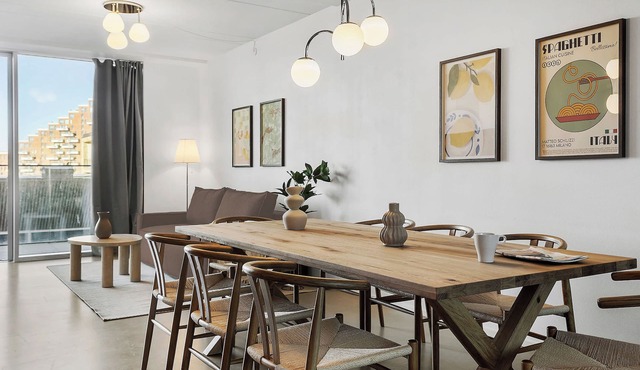 The Marina Suite, Including 1x Free Private Parking Spot