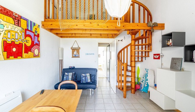 The Marin’s Cabin, pool, sleeps 4
