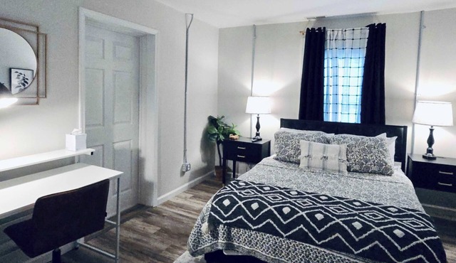 The Market Apts by Nest and Bloom - Suite 3 (5043)