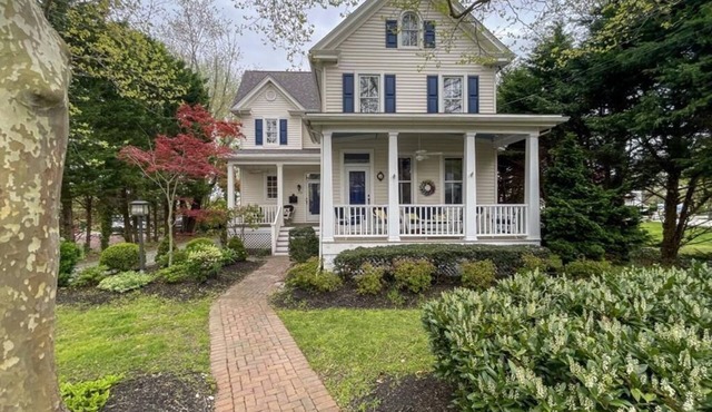 The Marlin House, 6 bedrooms 4 full baths sleeps 16 & pet friendly