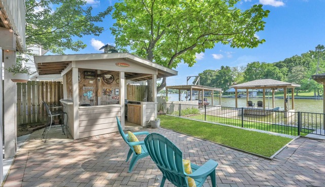 The Marlin House: Waterfront Escape with Dock, Outdoor Kitchen & Stunning Views!