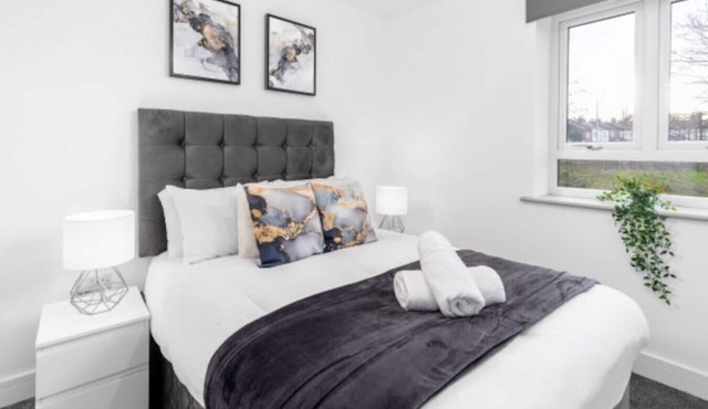 The Marsons Collection- 2 Bed Apartment- Parking