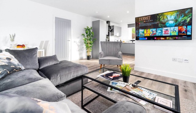 The Marsons Collection - 2 Bedroom - Parking - Balcony