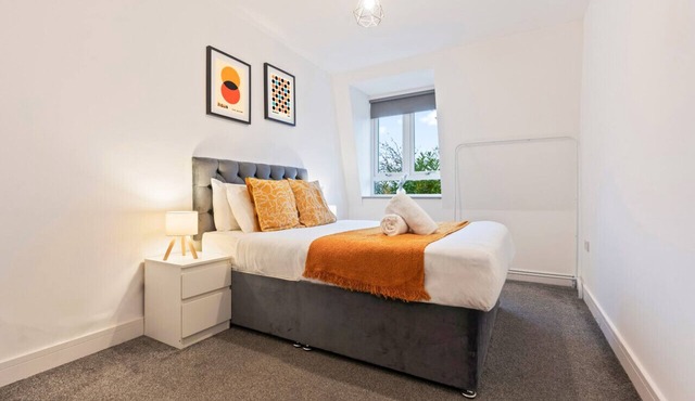 The Marsons Collection - 2 Bed Apartment - Parking