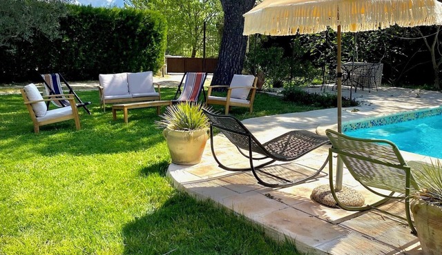 The Mas des Ailles gîte, in the heart of the Vaucluse! in SARRIANS