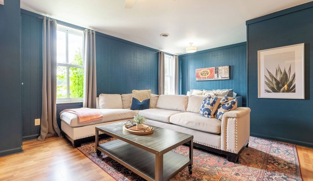 The Mason Apartment-Cozy Getaway