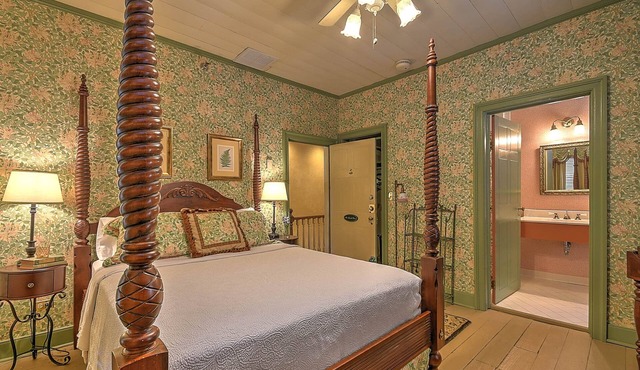 The Maxwell Room at The Historic Eureka Inn and Event Center