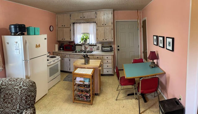 The May House, 2-bedroom Dardanelle country home with a gorgeous view