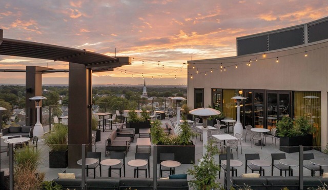 The MC, Autograph Collection